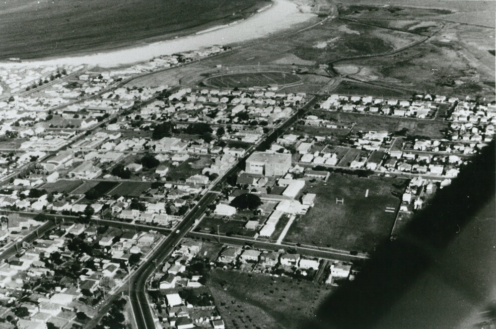 Aerial view Shellharbour Village 1983