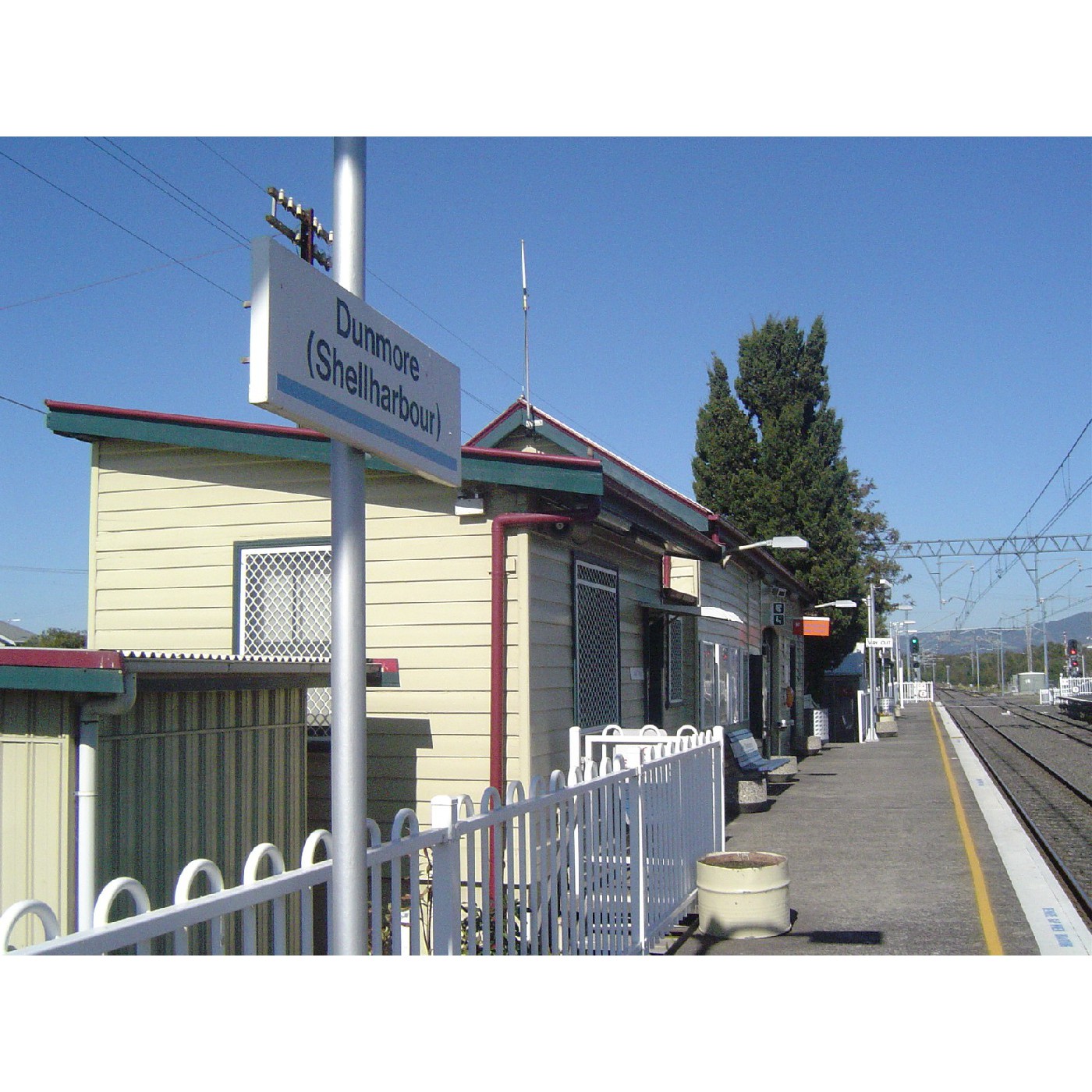 Dunmore (Shellharbour) Railway Station and Residence