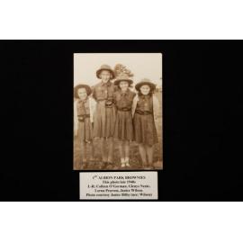 Albion Park Brownie Uniform