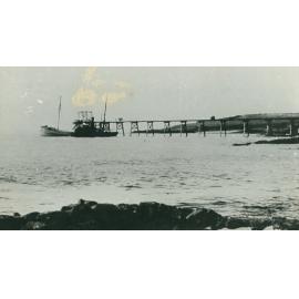 Steamships SS Malachite and SS Dunmore