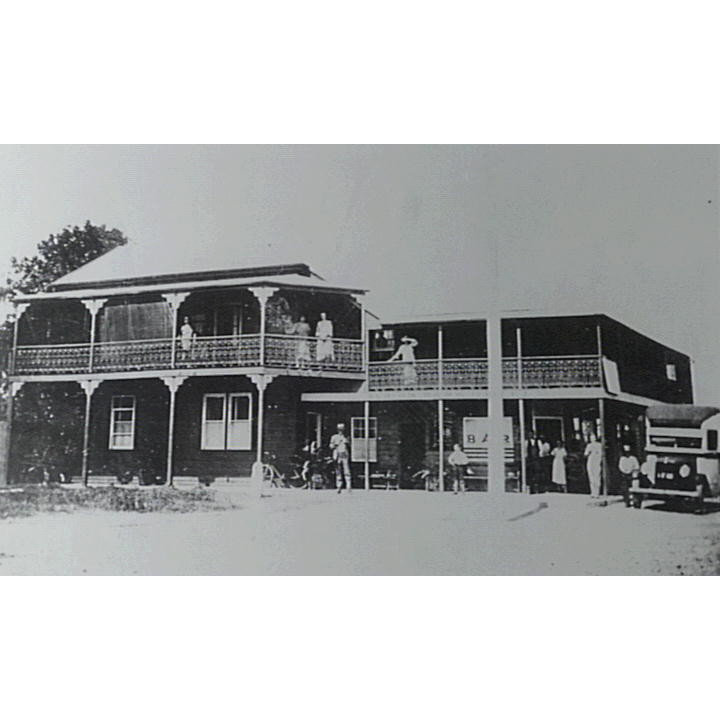 The Albion Park Hotel