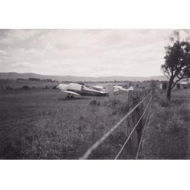 VH RNA and VH BOL Planes at Shellharbour Airport