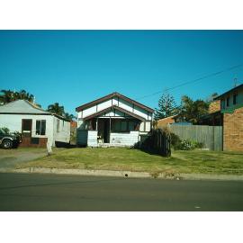 Cottage, Lake Illawarra South