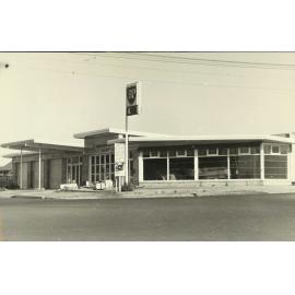 BP Central Service Station, Oak Flats