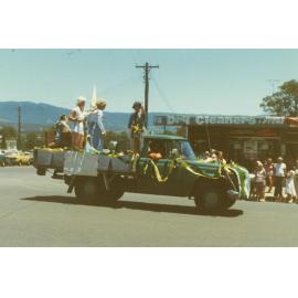Oak Flats Parade