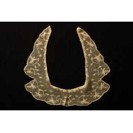 Cream Lace Collar