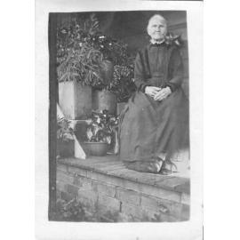 Helen Chisholm (nee Muir)