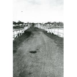 Minnamurra Bridge looking south to Minnamurra
