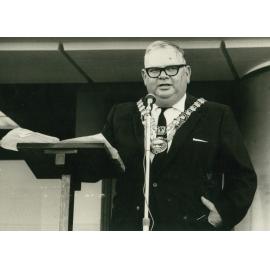 Mayor A J Beaton speaking at the opening of Shellharbour Council Chambers, Warilla
