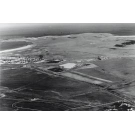 Aerial view of Shellharbour Worker's Club 1983