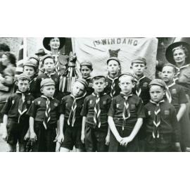 Mary Dorl with 1st Windang Cub Pack at the Wollongong Illawarra Flame Festival