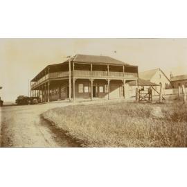 New Royal Hotel, Shellharbour