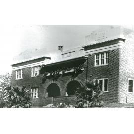 Ocean Beach Hotel, Shellharbour