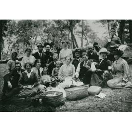 The Sawtell Family of Albion Park