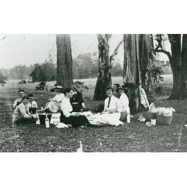 The Sawtell Family of Albion Park