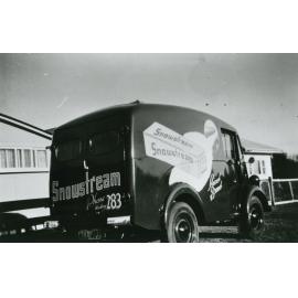 Chambers Bros Bakery Morris J Van advertising ‘Snowstream' sliced bread