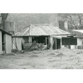 Hillcrest', slab hut in Tullimbar Lane