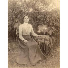 Elizabeth White