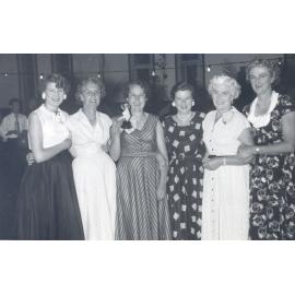 Margaret King, Mrs King, Dot Murray, Mrs Moore, Essie Stubbs and ?