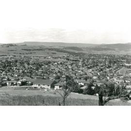 View from Mount Warrigal looking southwest over Oak Flats.