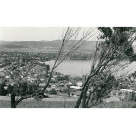 View from Mount Warrigal looking West to Oak flats.