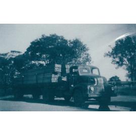 Timber Truck at Albion Park Station